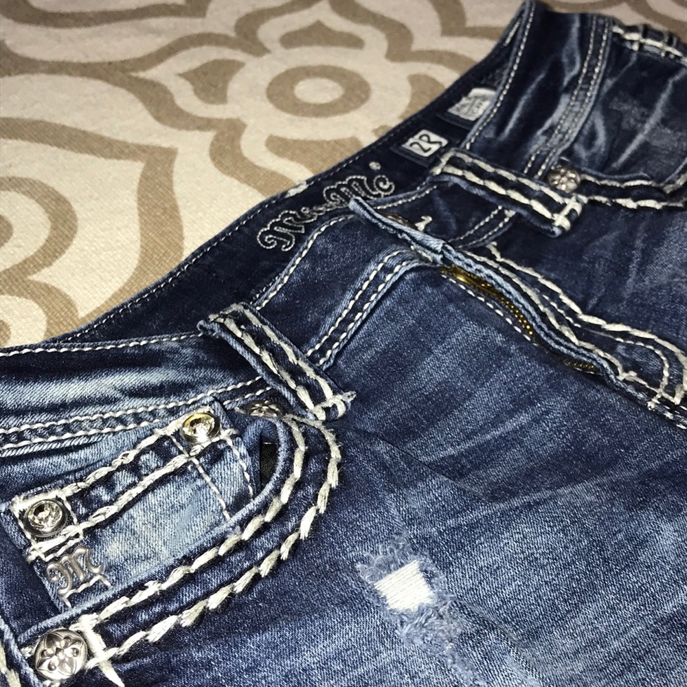 Miss Me denim jean Capri - Picture 6 of 8